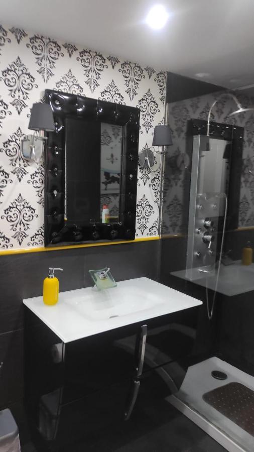 Luxury Apartment Арінаґа Екстер'єр фото